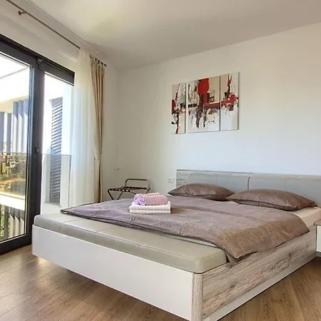 Casa vacanze Luxoria With Private Pool And Jacuzzi