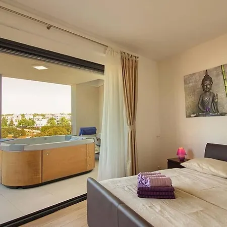 Luxoria With Private Pool And Jacuzzi * Pjescana Uvala
