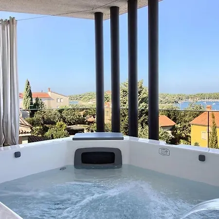 Luxoria With Private Pool And Jacuzzi