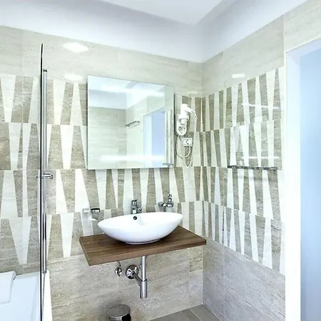 Luxoria With Private Pool And Jacuzzi Casa vacanze *